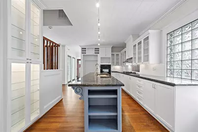 3404 Audubon Place, Houston, TX 77006 - Photo 10