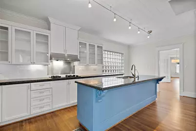 3404 Audubon Place, Houston, TX 77006 - Photo 8