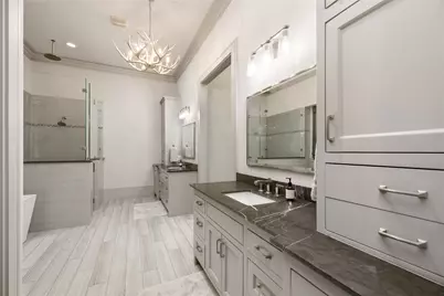 746 W 42nd Street, Houston, TX 77018 - Photo 18