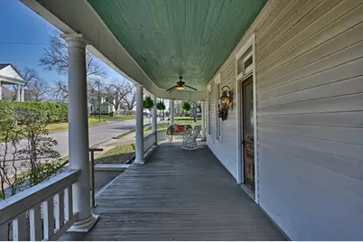 303 Ross Street, Brenham, TX 77833 - Photo 8