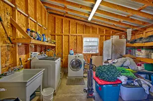 303 Ross St, Brenham, TX 77833 - Photo 40