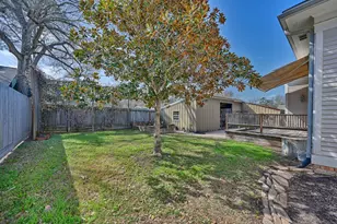 303 Ross St, Brenham, TX 77833 - Photo 36