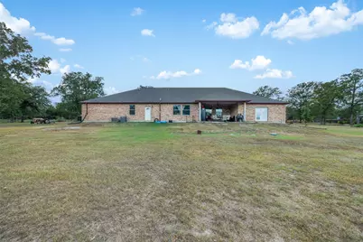 1102 Private Road 2332, Giddings, TX 78942 - Photo 24