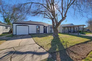 4910 27th St, Dickinson, TX 77539 - Photo 1
