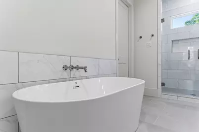 5317 Lambeth Riverside Drive, Houston, TX 77091 - Photo 14