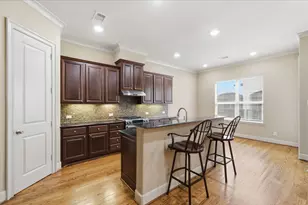 15 Laurelwood Dr, Houston, TX 77058 - Photo 12