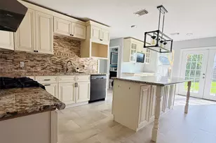 18302 Valiant Brook Ct, Humble, TX 77346 - Photo 2