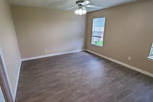 171 Horn Ct, Baytown, TX 77523 - Photo 14