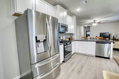30533 Pleasant Oaks Drive, Magnolia, TX 77355 - Photo 6