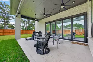 14002 Woodthorpe Ln, Houston, TX 77079 - Photo 38