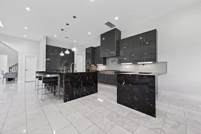 14002 Woodthorpe Lane, Houston, TX 77079 - Photo 10