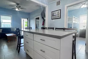 2811 Ave Q 1/2, Galveston, TX 77550 - Photo 32