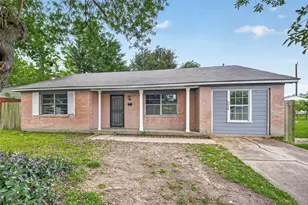 3918 Tavenor Ln, Houston, TX 77047 - Photo 1