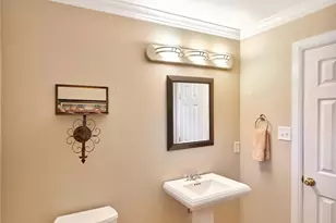 18718 Martinique Dr, Houston, TX 77058 - Photo 28