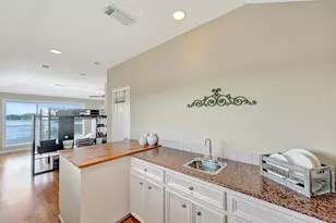 18718 Martinique Dr, Houston, TX 77058 - Photo 36