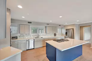 18718 Martinique Dr, Houston, TX 85310 - Photo 16