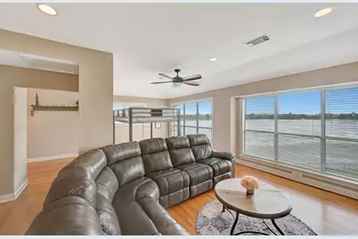 18718 Martinique Drive, Houston, TX 85310 - Photo 38