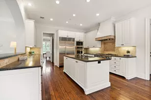 11402 Taylorcrest Rd, Houston, TX 77024 - Photo 10