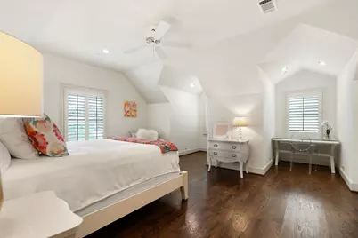 11402 Taylorcrest Road, Houston, TX 77024 - Photo 32