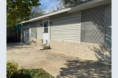 407 E Homan Street, Baytown, TX 77520 - Photo 2