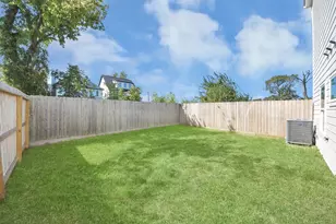 5222 Edgewood St, Houston, TX 77011 - Photo 40