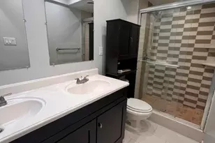 9543 Beverly Hill St, Houston, TX 77063 - Photo 12