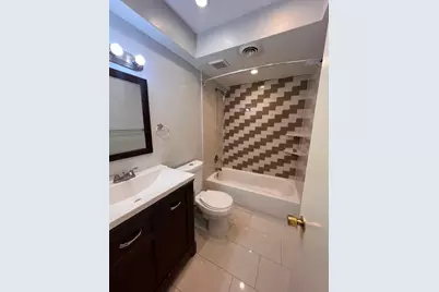 9543 Beverlyhill St, Houston, TX 77063 - Photo 16
