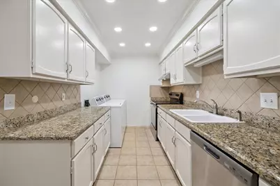 353 N Post Oak Lane #627, Houston, TX 77024 - Photo 6