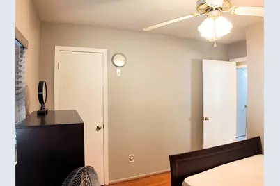 10070 Green Valley Lane, Houston, TX 77064 - Photo 18