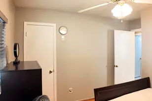 10070 Green Valley Ln, Houston, TX 77064 - Photo 18