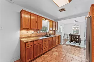 1901 Bayou Homes Dr, Galveston, TX 77551 - Photo 14