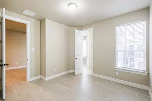 11005 Cres Light Way, Houston, TX 77043 - Photo 14