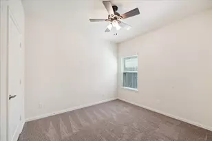 205 Brookwood Park Ln, Dickinson, TX 77539 - Photo 6