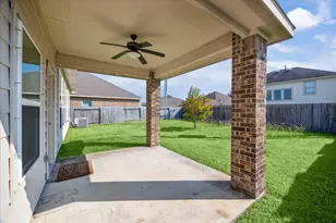 205 Brookwood Park Ln, Dickinson, TX 77539 - Photo 10