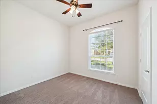 205 Brookwood Park Ln, Dickinson, TX 77539 - Photo 4