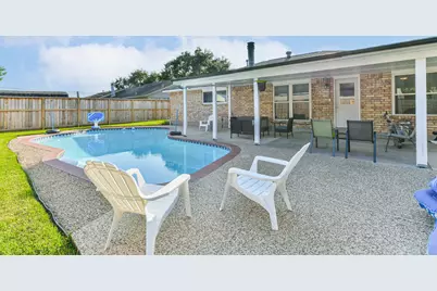 3205 Brookhurst Lane, Deer Park, TX 77536 - Photo 6