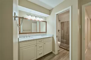 6 Glen Canyon Pl, The Woodlands, TX 77381 - Photo 40