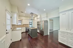 6 Glen Canyon Pl, The Woodlands, TX 77381 - Photo 12