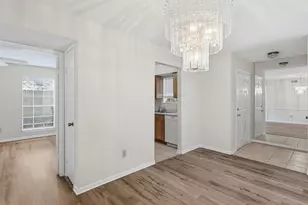 2800 Jeanetta St, Houston, TX 77063 - Photo 10