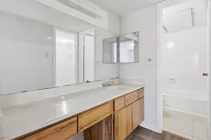 2800 Jeanetta St, Houston, TX 77063 - Photo 32