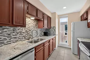 215 Postoffice, Galveston, TX 77550 - Photo 8