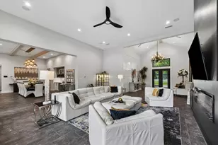10897 Lake Forest Dr, Conroe, TX 77384 - Photo 8