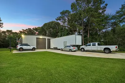 10897 Lake Forest Drive, Conroe, TX 77384 - Photo 48