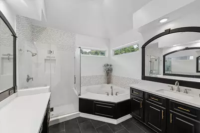 10897 Lake Forest Drive, Conroe, TX 77384 - Photo 30