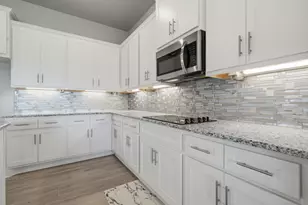30523 Setterfeld Cir, Fair Oaks Ranch, TX 78015 - Photo 10