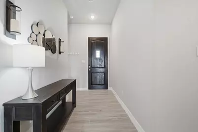 30523 Setterfeld Circle, Fair Oaks Ranch, TX 78015 - Photo 4