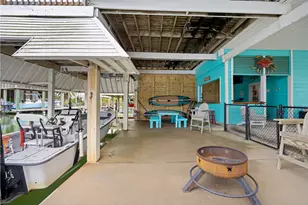 1114 Tiki Dr, Tiki Island, TX 77554 - Photo 20