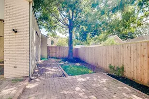 923 Cranberry Hill Ct, Houston, TX 77079 - Photo 50