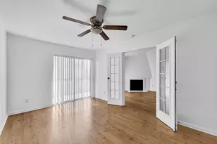 10075 Westpark Dr, Houston, TX 77042 - Photo 6