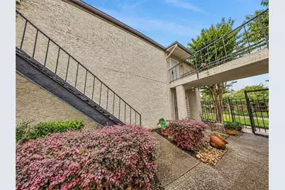 10075 Westpark Drive #9, Houston, TX 77042 - Photo 10